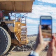 313864 684281475286C